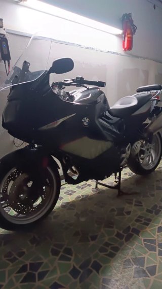 Honda Negra Sportbike - Extras