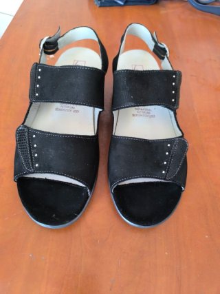 Sandalias mujer velcro negro