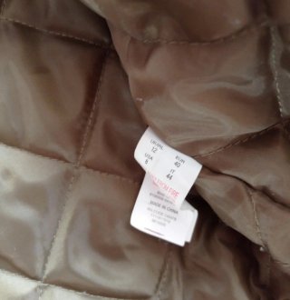Parka verde talla 40 grande con capucha