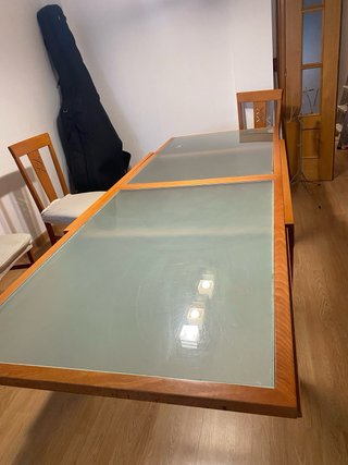Mesa de comedor madera y cristal