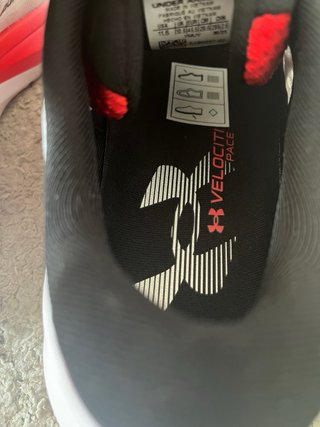 Zapatillas Under Armour VELOCITI PACE a estrenar