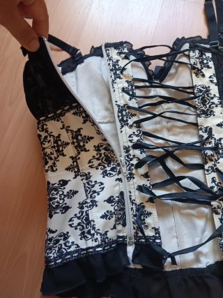 Corse Top Encaje Negro Blanco Talla L
