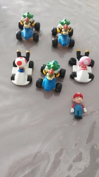 Super Mario Bros Karts y Figura Mario