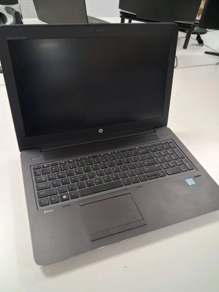 (M1000) HP ZBook 15 G3 Gris
