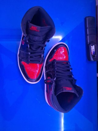 Air Jordan 1 Patent Bred