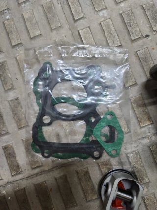 Cilindro y pistón DYNOP para moto