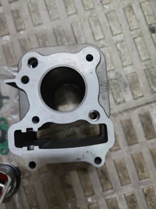 Cilindro y pistón DYNOP para moto