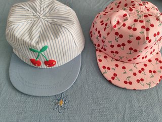Confezione da 2 Cappelli Stampati per Bambina