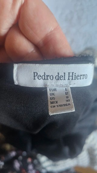 Vestido de rayas blanco y negro