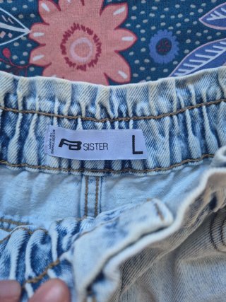 Shorts vaqueros desgastados