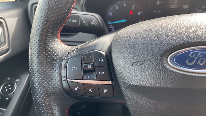Ford Focus 1.0 Ecoboost ST-Line 2020, foto 32