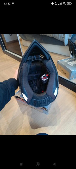Casco Airoh Commander