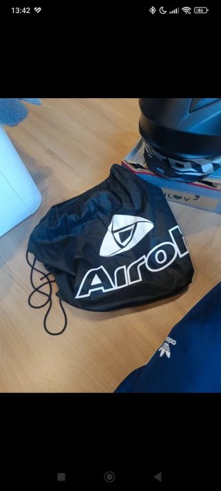 Casco Airoh Commander