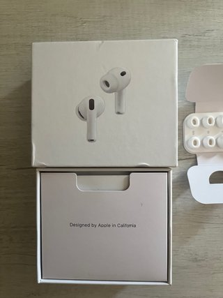 Apple AirPods Pro 3 (2025)
