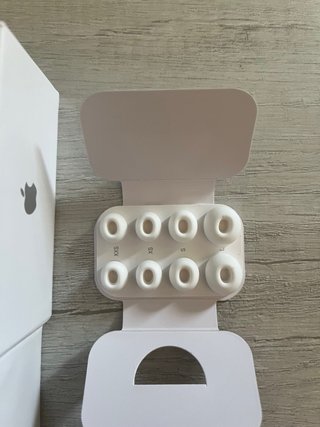 Apple AirPods Pro 3 (2025)
