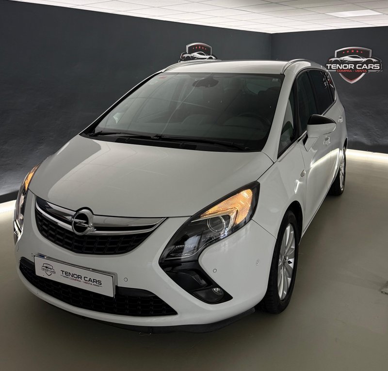 Opel Zafira 2014, foto 2