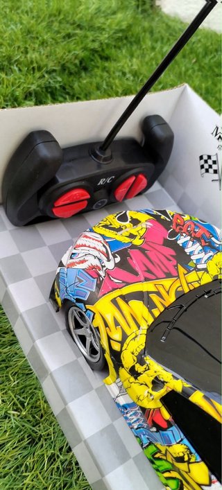 Coche teledirigido con mando