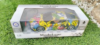 Coche teledirigido con mando