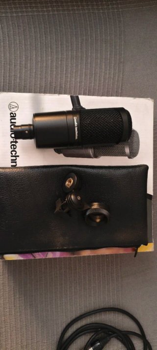 Micrófono Condensador Audio-Technica AT2020