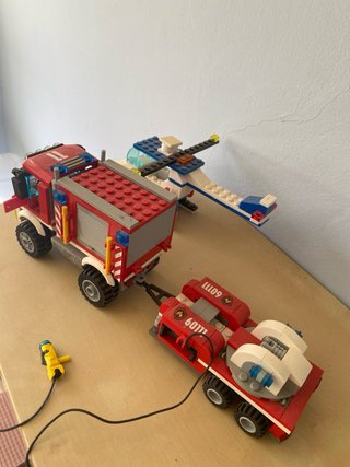 Bomberos y Helicóptero Policía LEGO con figuras