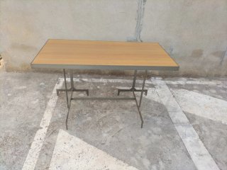 Mesa industrial madera y metal