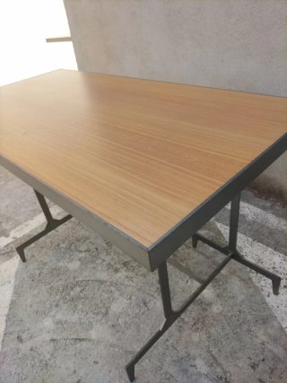 Mesa industrial madera y metal
