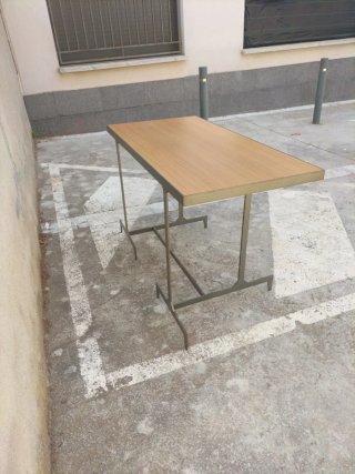 Mesa industrial madera y metal