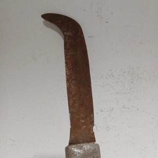 Herramienta de corte oxidada