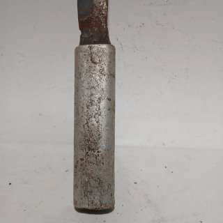 Herramienta de corte oxidada