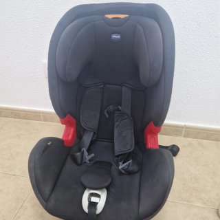 Silla coche Chicco negra