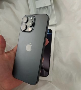 iPhone 16 Pro Max 512 GB – [Stato: Come nuovo.]