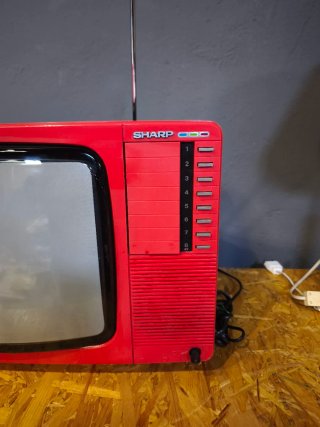 Televisión Sharp Roja Antigua Funcional