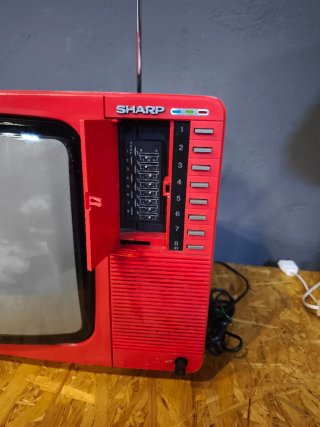 Televisión Sharp Roja Antigua Funcional