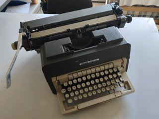 Colección máquinas de escribir antiguas