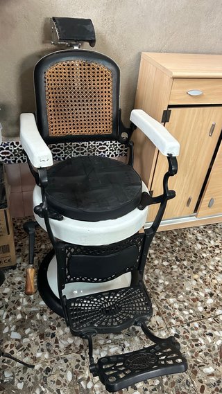 Sillón Barbero Antiguo Restaurado