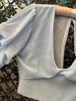 Blusa azul manga abullonada