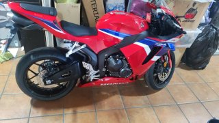 Honda CBR600RR Roja - 300 km