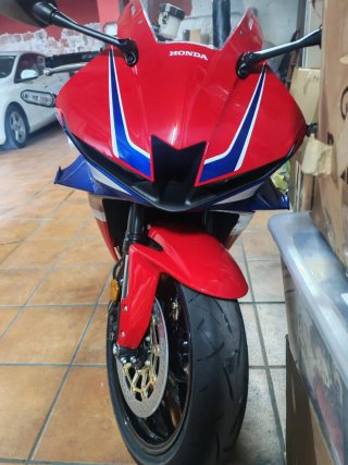 Honda CBR600RR Roja - 300 km