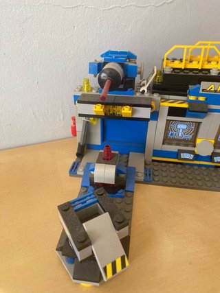Lego Marvel Laboratorios AIM