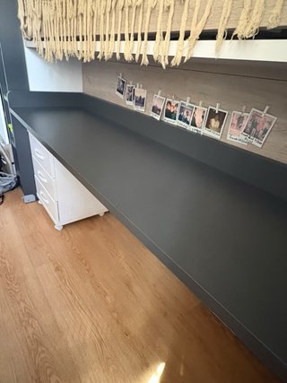 Escritorio y cajonera con ruedas