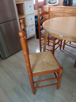 Mesa redonda extensible 115-160 con 4 sillas
