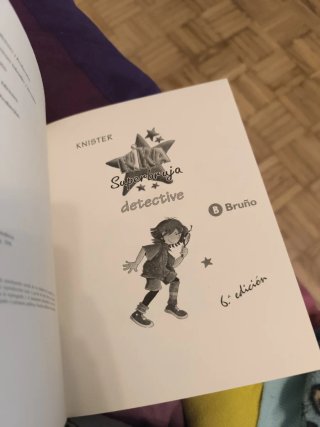Kika Superbruja, detective