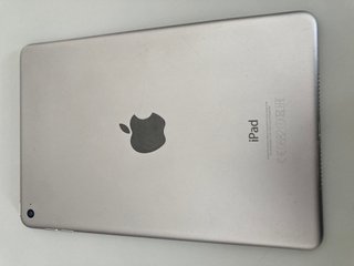 Apple iPad mini 4 (2015) 64 GB