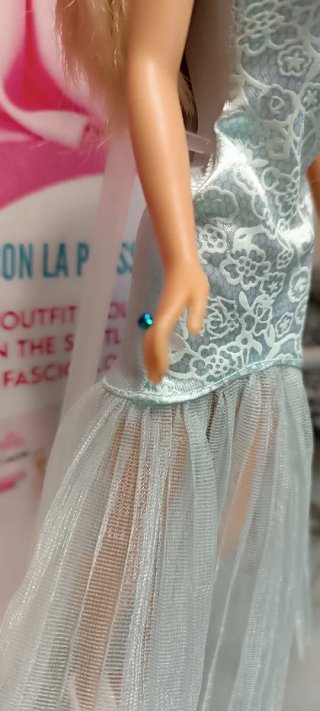 Barbie Fashion Wardrobe