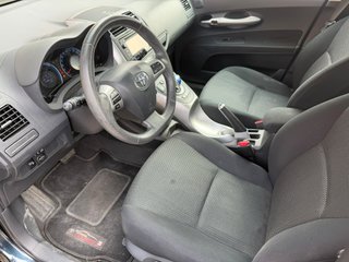 Toyota Auris 2012