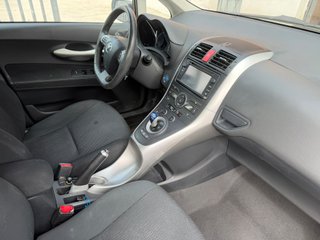 Toyota Auris 2012