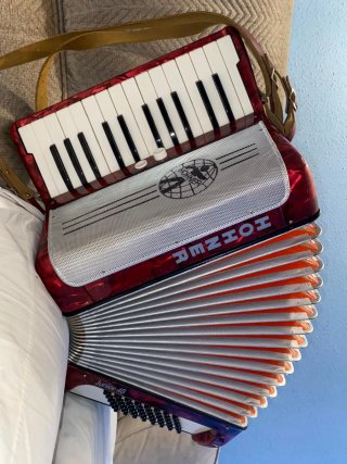 Acordeón Hohner Junior 48