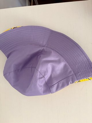 Gorros pescador morado y amarillo