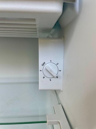 Nevera Artica 93L con congelador