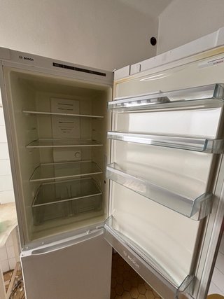 Frigorífico y congelador  Bosch 2m A+